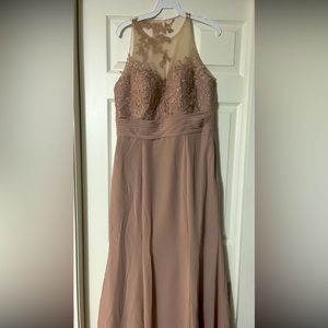New Champagne color gown, size 14, fits like a 10. Breast area too large for me.